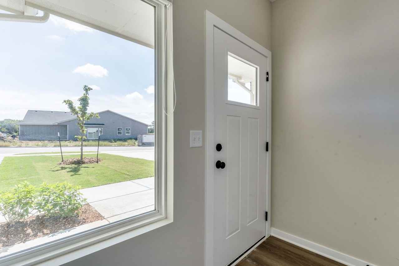 804 Fox Ridge St - Photo 3 of 12