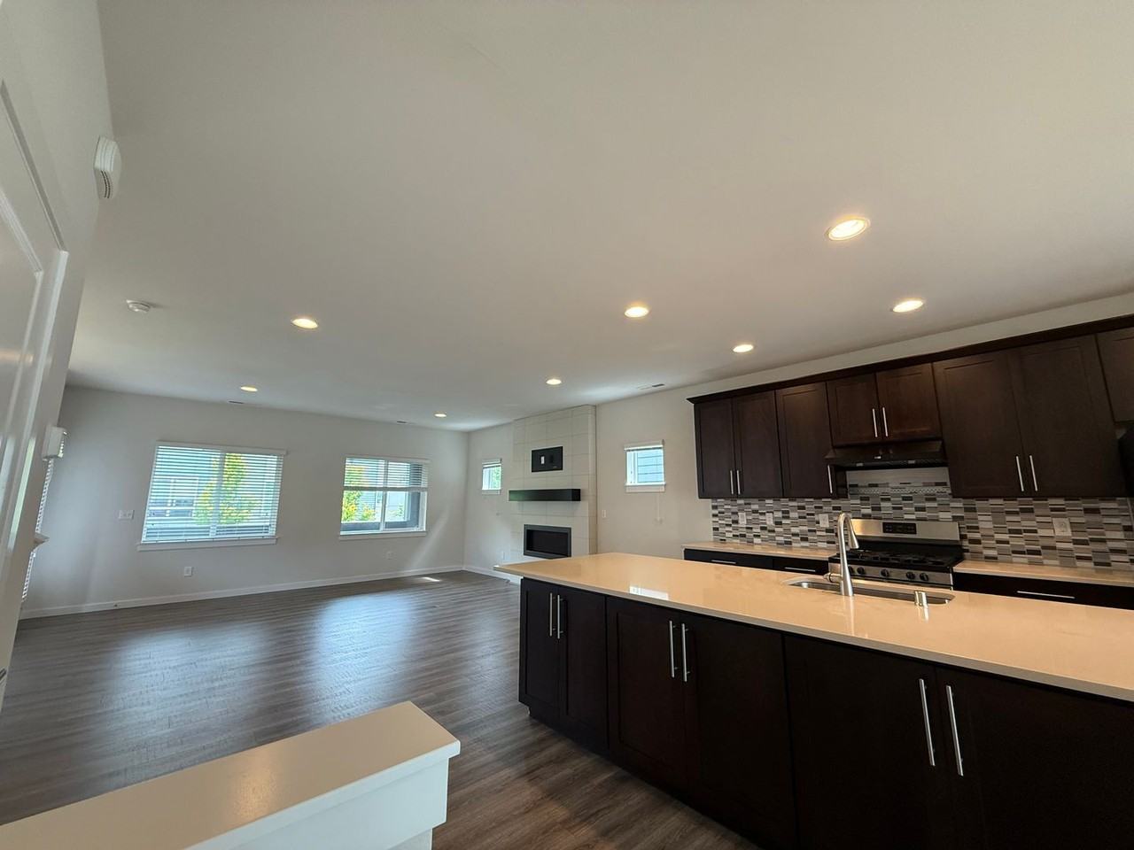 2106 130th Pl Sw - Photo 3 of 29