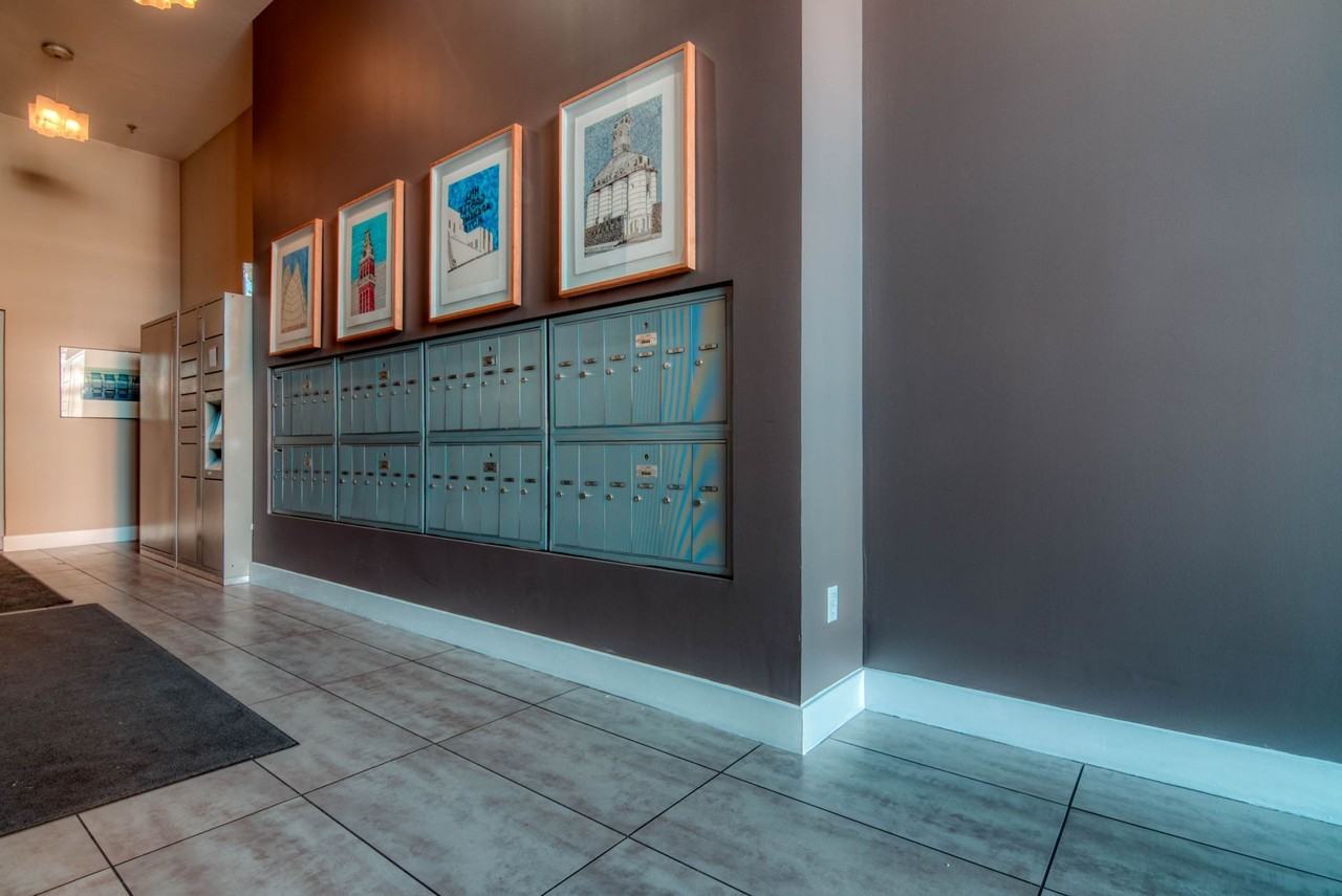 Jackson Courtyard - Photo 3 of 17