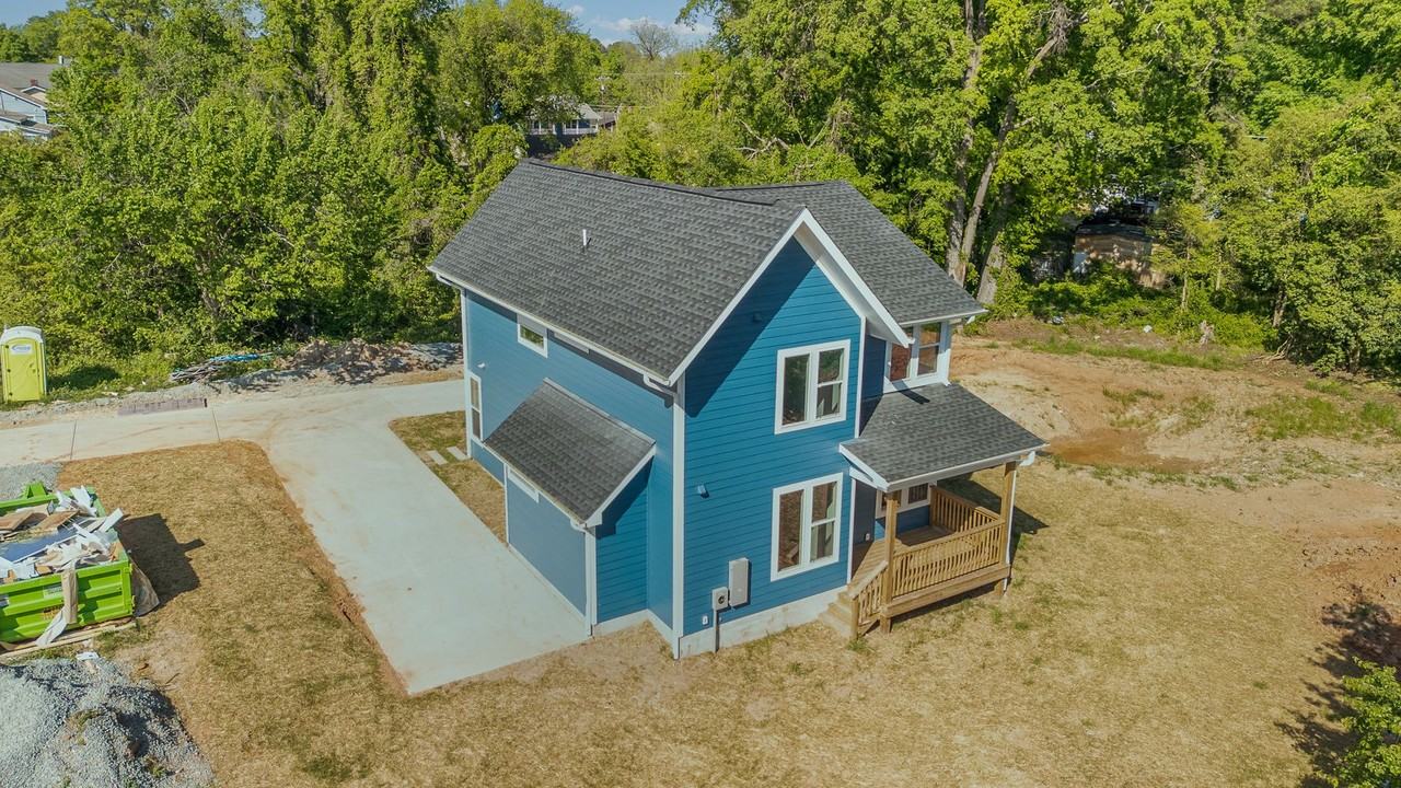 819 S Alston Ave - Photo 6 of 18