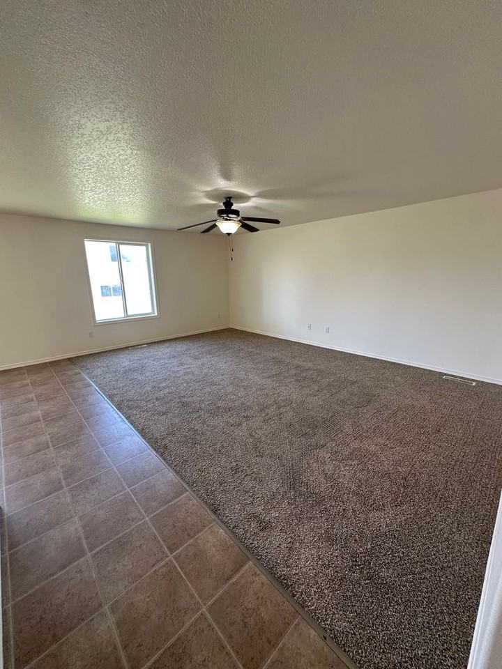 5218 Jackson Ln - Photo 2 of 20