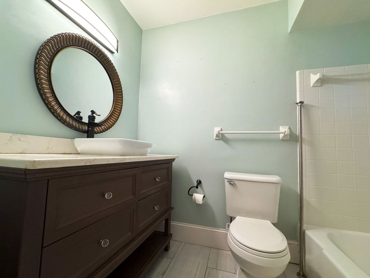 1196 Angle Rd #B - Photo 5 of 9