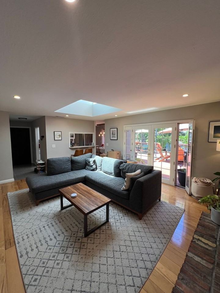 217 Sunset Ter - Photo 4 of 23
