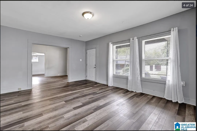 31 St 4Th S - Photo 2 of 8