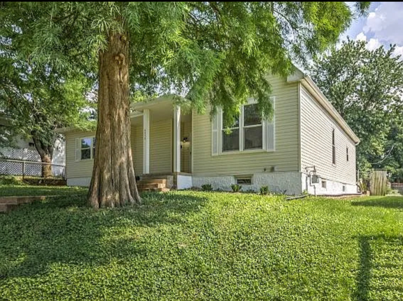 6450 Marmaduke Ave - Photo 2 of 6