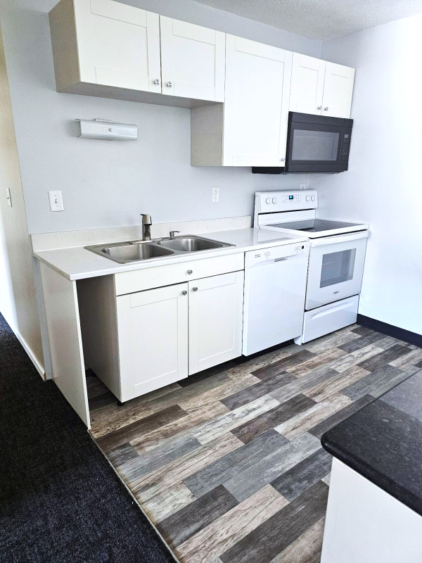 1217 4th Ave S #204 - Photo 7 of 16