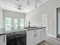 618 S Logan St - Photo 3 of 3