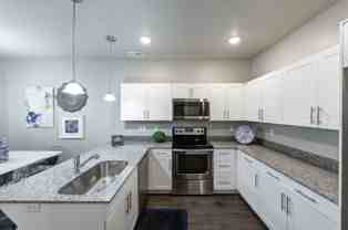 Bldg 04: Unit 206 Type 2: Standard - Photo 1 of 1