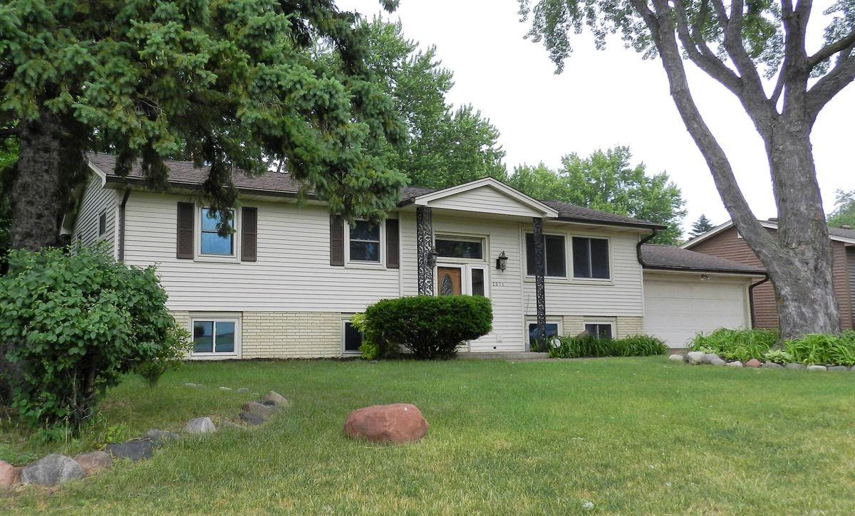 2571 Crown Hill Ct - Photo 2 of 14