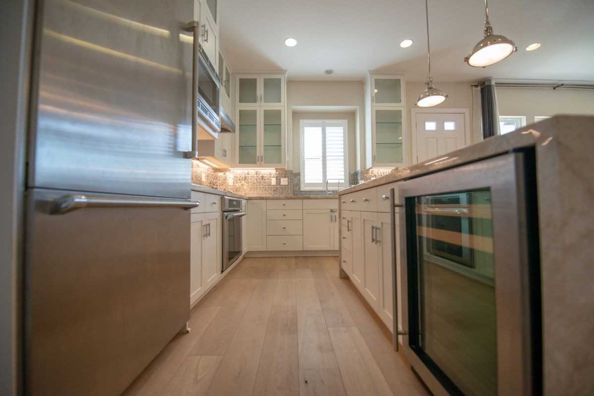 218 Athena Ct - Photo 2 of 18