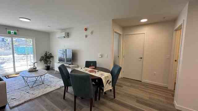 250 Burnell St - Photo 3 of 13