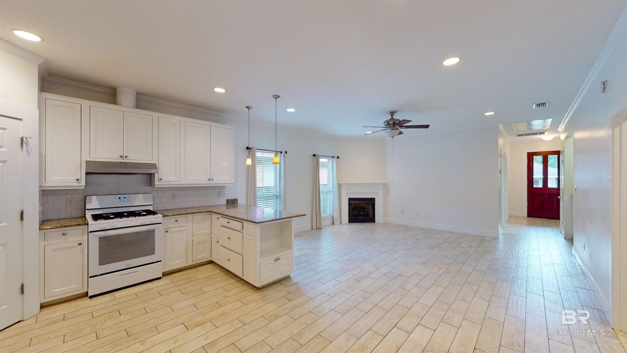 6052 Magnolia Pl E - Photo 6 of 19