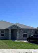 345 Clemente Ave #B - Photo 1 of 1