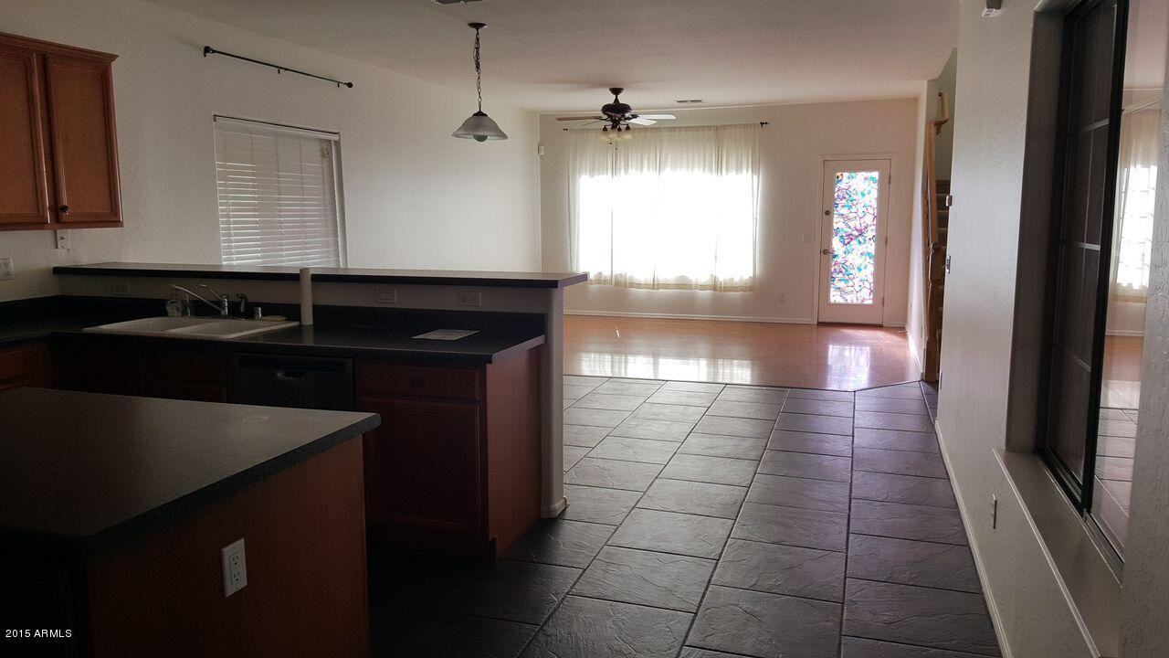 13213 W Fairmont Ave - Photo 3 of 10