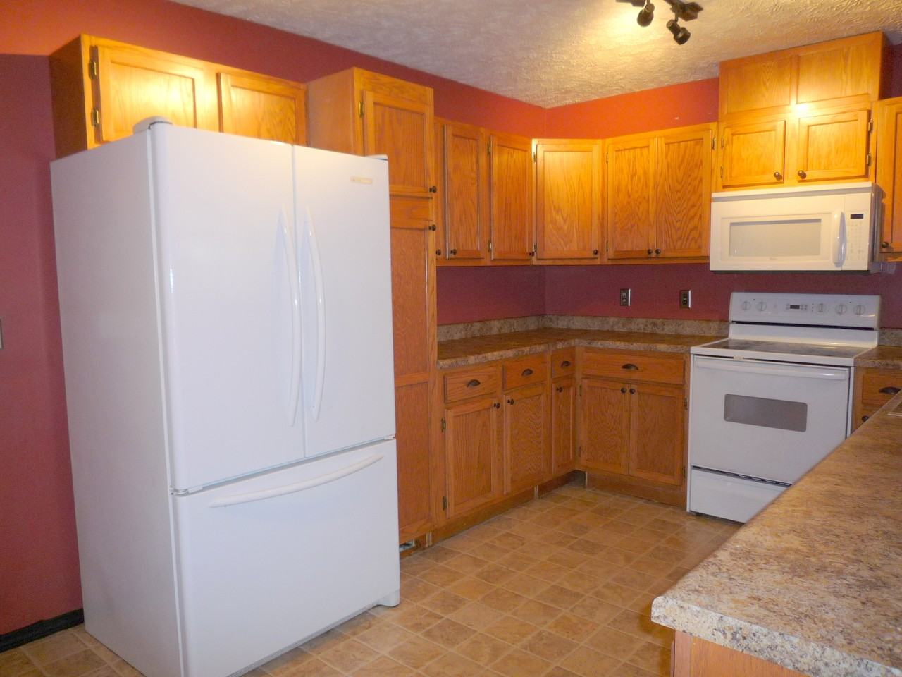 191 Ravine Dr - Photo 3 of 26