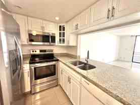 2935 Ne 163rd St #5P - Photo 1 of 1