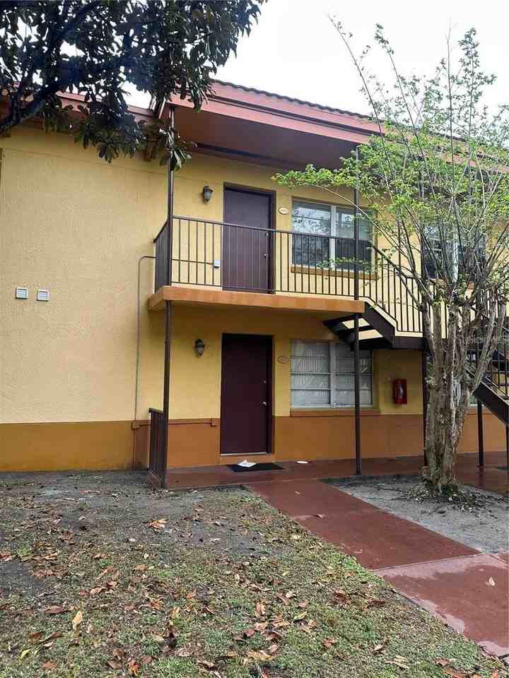 778 Ridenhour Cir #778 - Photo 2 of 6