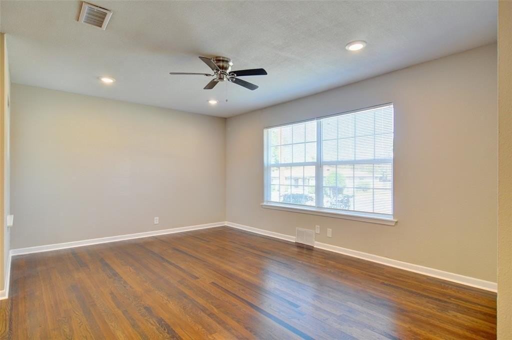 3700 Jeanette Dr - Photo 6 of 28