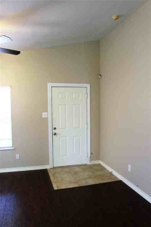 3522 Pinebrook Dr - Photo 2 of 11