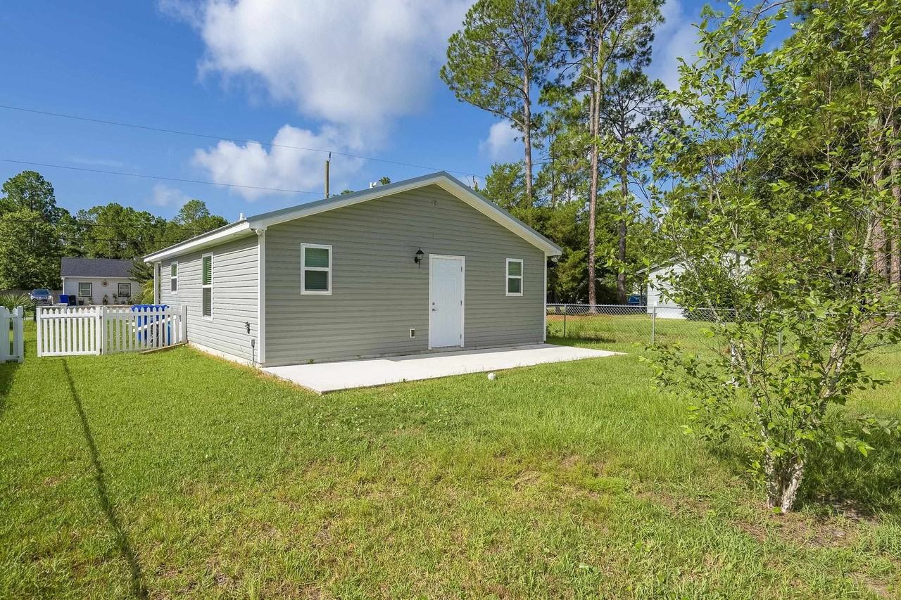 874 Ervin St - Photo 7 of 29