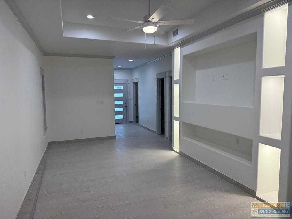 2605 Haverford Blvd - Photo 3 of 13