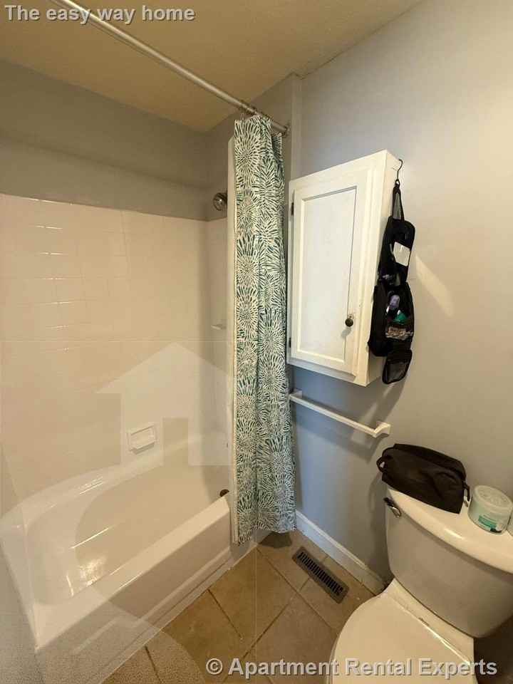 34 Central St #2 - Photo 4 of 18