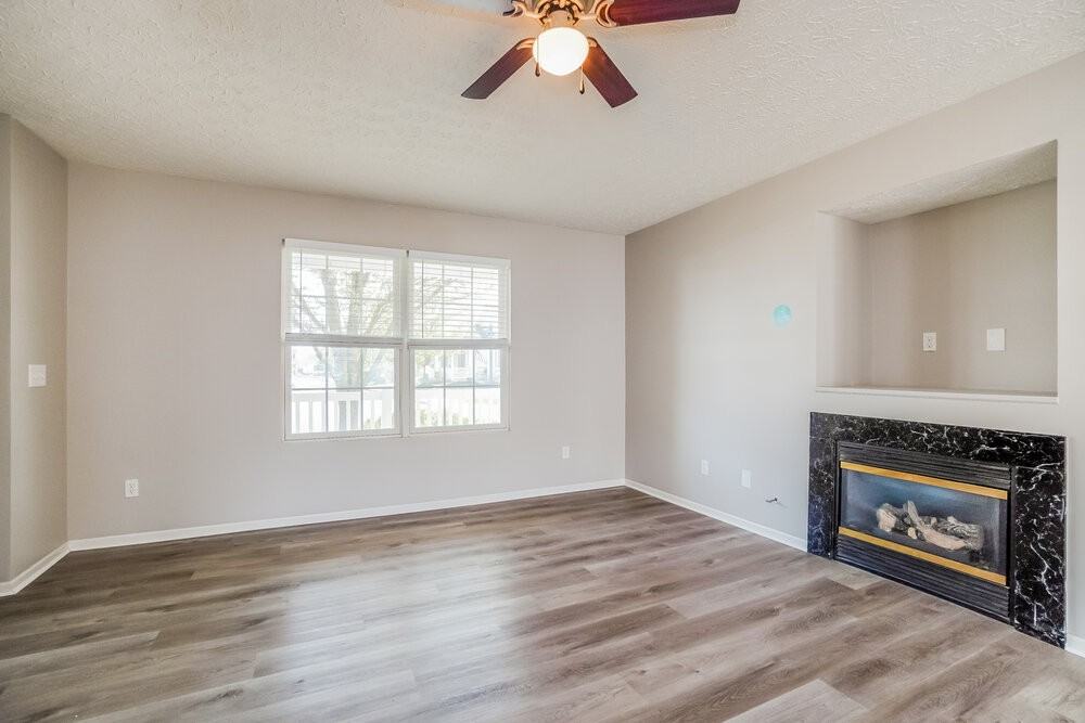 237 Hancock St - Photo 5 of 17