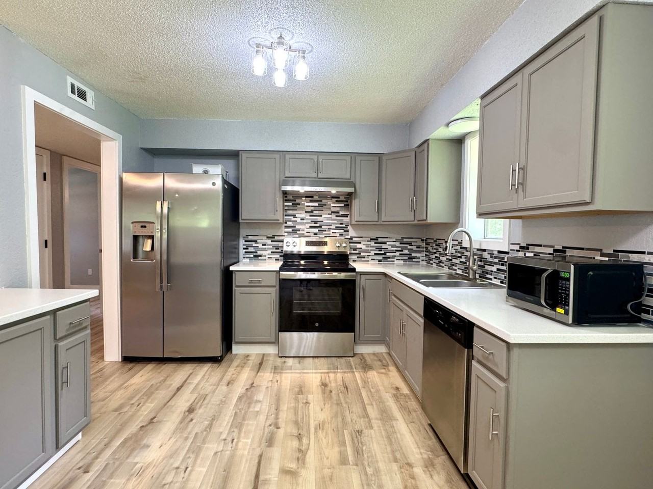 145 Antioch Rd - Photo 2 of 17