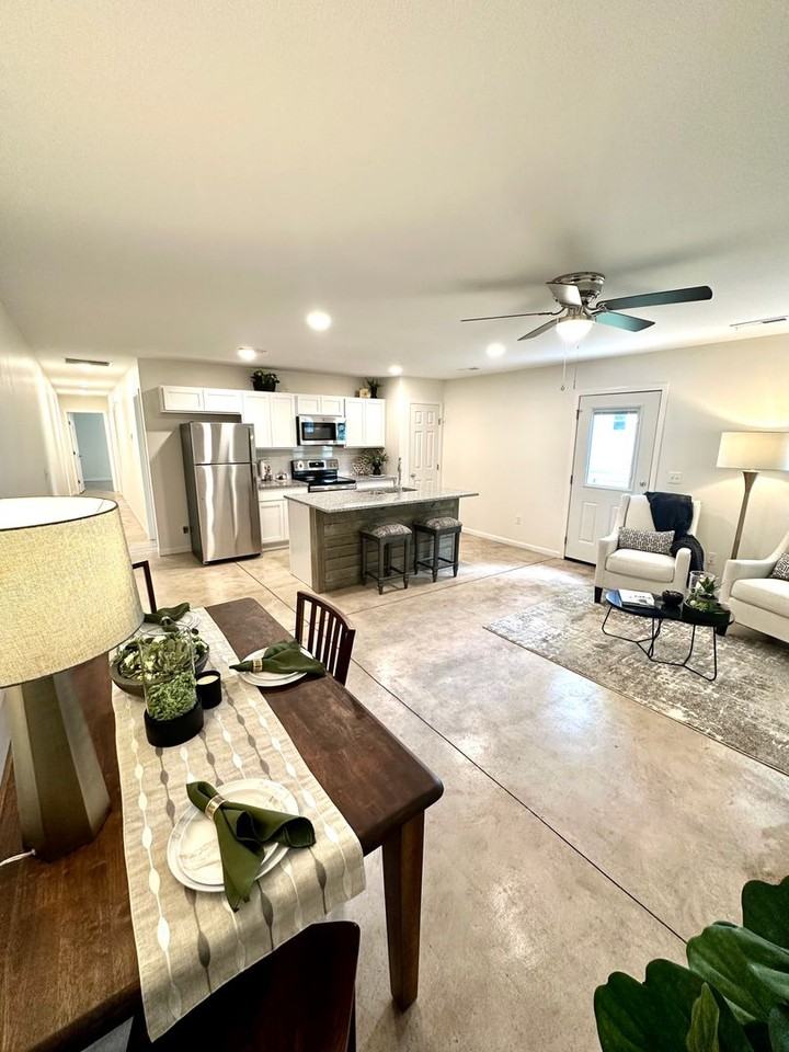 1019 N Spruce Ave #100 - Photo 6 of 9