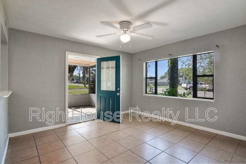 1220 Morin St #A - Photo 4 of 20