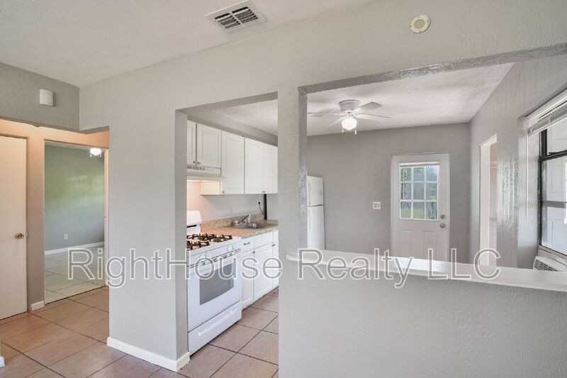 1220 Morin St #A - Photo 7 of 20