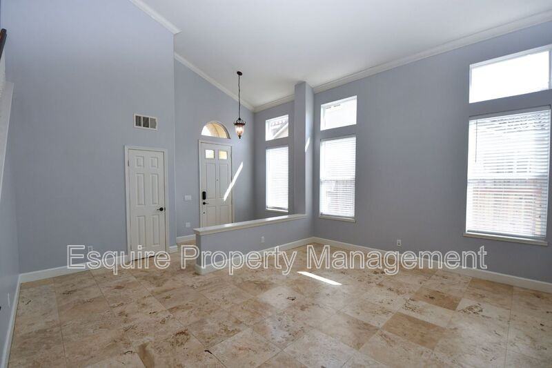 1763 Alta Vista Pl - Photo 2 of 18
