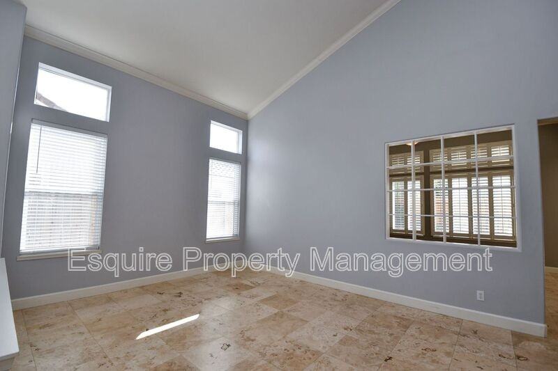 1763 Alta Vista Pl - Photo 3 of 18