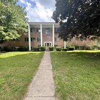 featured image of 910 East Jolly Road