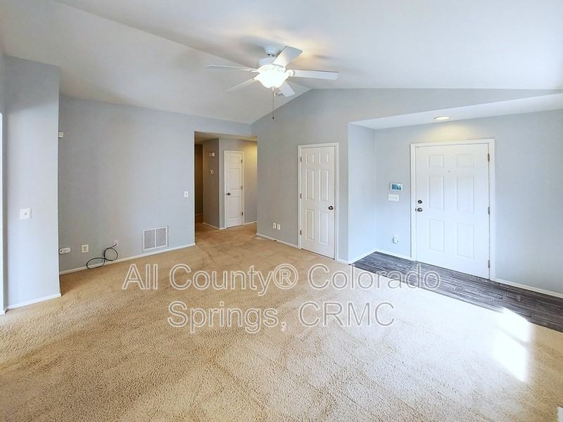 4182 Pioneer Creek Dr - Photo 3 of 29