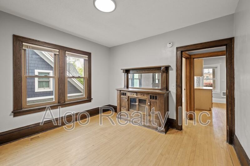 3400 Elliot Ave - Photo 3 of 7