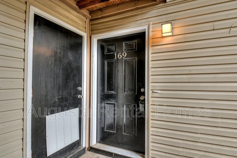 169 Chalet North Ct - Photo 5 of 26