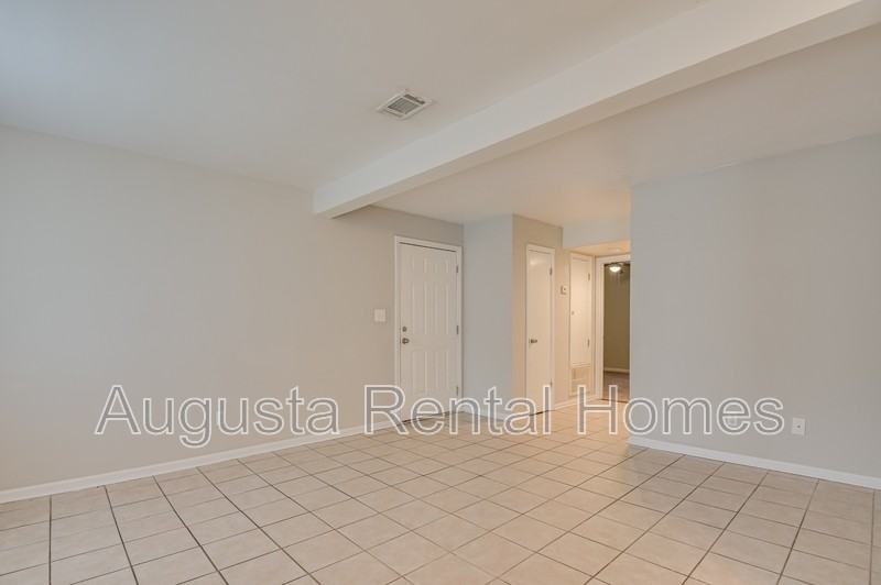 169 Chalet North Ct - Photo 6 of 26