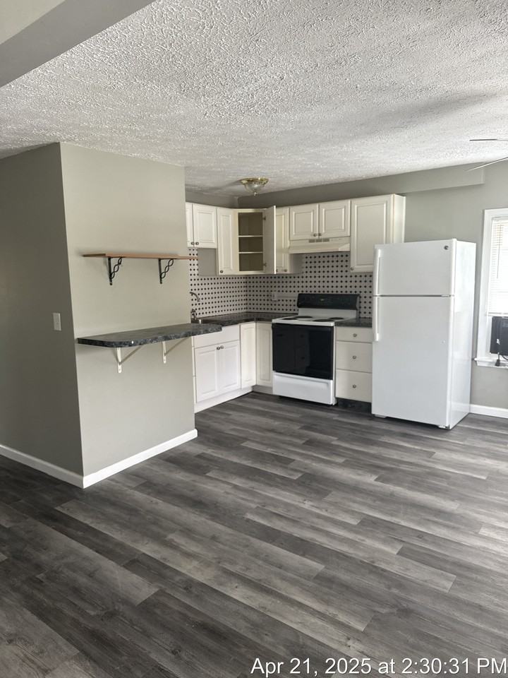 463 Carvel Beach Rd - Photo 2 of 13