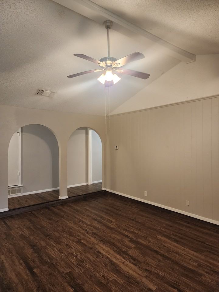 5309 Wolens Way - Photo 3 of 13