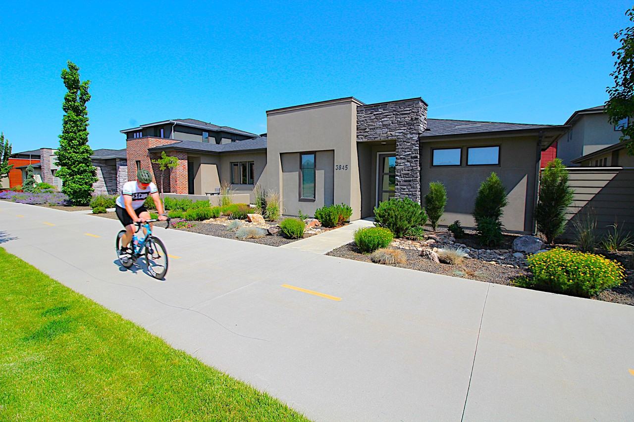 3845 South Eckert Road - Photo 2 of 24