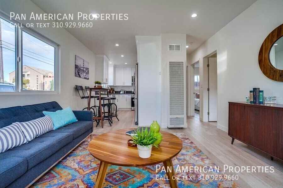 2212 E 15th St - Photo 4 of 19