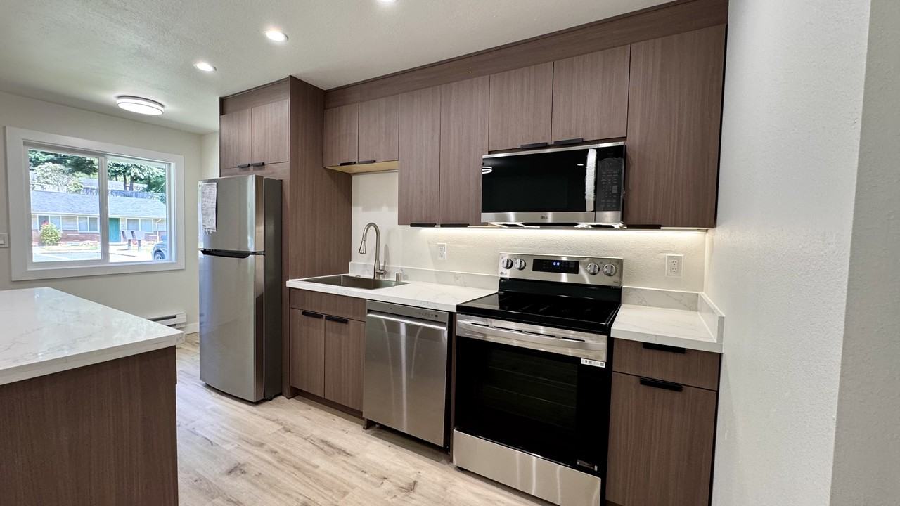 8814 236th St Sw #17 - Photo 4 of 19