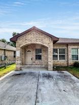 9306 Bean St #B - Photo 1 of 1