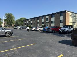 featured image of 916 S Byrne Rd
