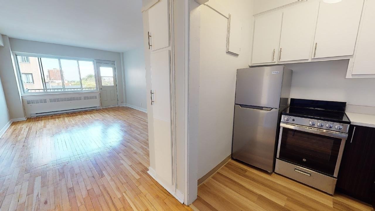 4875 Rue Dufferin #501 - Photo 5 of 12