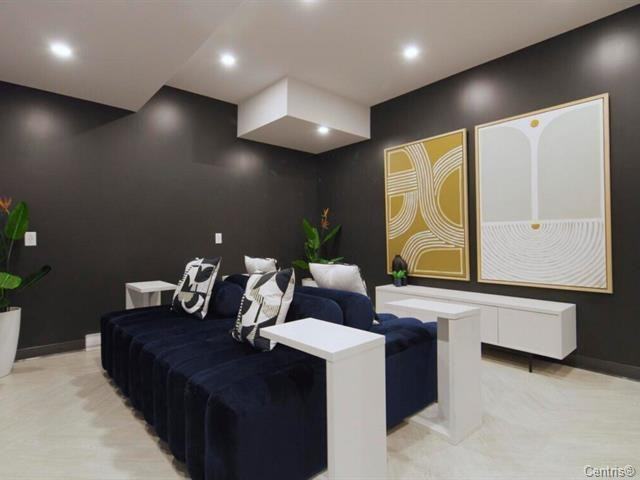 5120 Avenue Earnscliffe #1105 - Photo 6 of 21