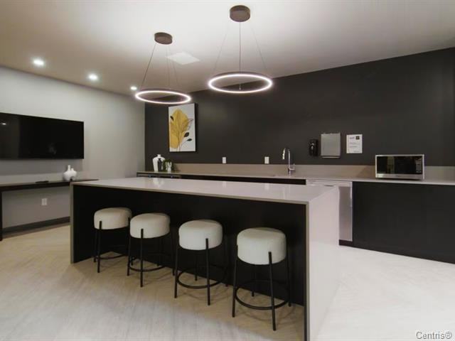 5120 Avenue Earnscliffe #1105 - Photo 7 of 21