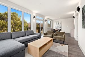 featured image of 10 Riordan Rd