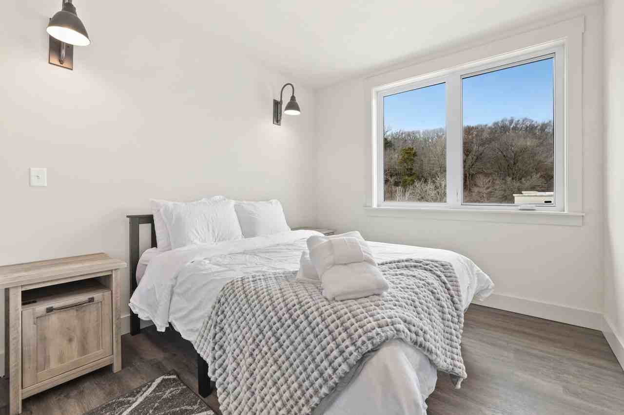 10 Riordan Rd #1221877P - Photo 2 of 35